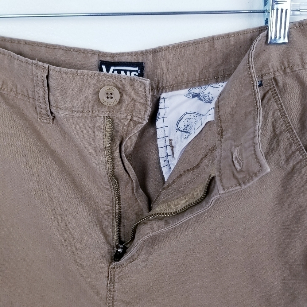Vans Off the Wall Boy's Khaki Tan Shorts - Picture 4 of 9